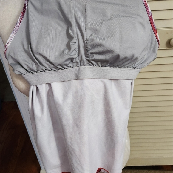 Patagonia tank like new - Picture 6 of 9